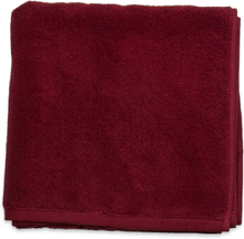 Icon G Towel 70X140 Home Textiles Bathroom Textiles Towels & Bath Towels Rød GANT*Betinget Tilbud
