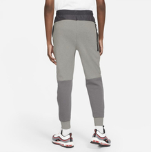 Nike Sportswear Tech Fleece Men's Woven Joggers - Grey
