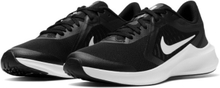 Nike Downshifter 10 Older Kids' Running Shoe - Black