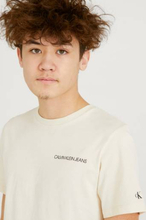 Calvin Klein T-skjorten Chest Logo Top Beige