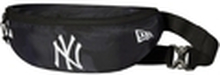 New-Era Sporttas MLB New York Yankees Logo Mini Waist Bag dames